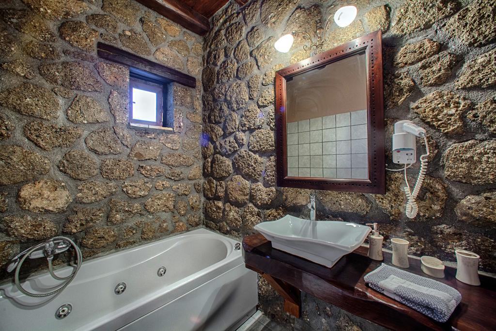 Pera Alonia Guest House Като-Трикала-Коринтия Номер фото