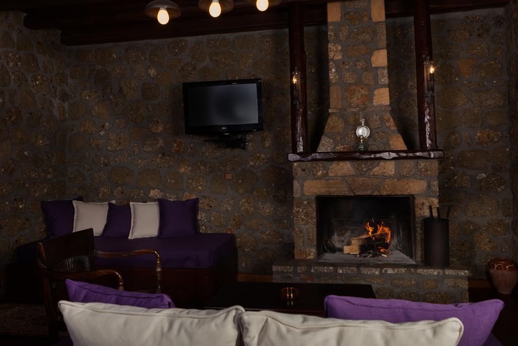 Pera Alonia Guest House Като-Трикала-Коринтия Номер фото