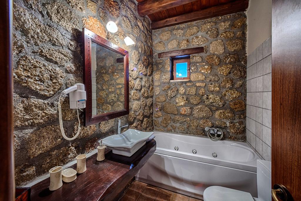 Pera Alonia Guest House Като-Трикала-Коринтия Номер фото