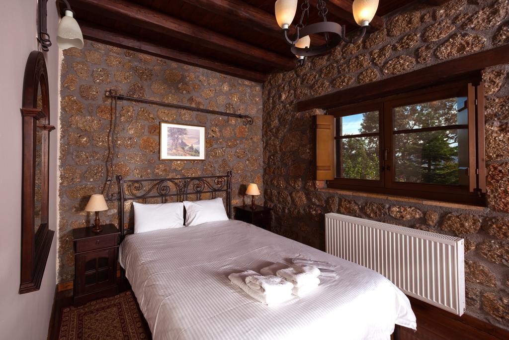Pera Alonia Guest House Като-Трикала-Коринтия Номер фото
